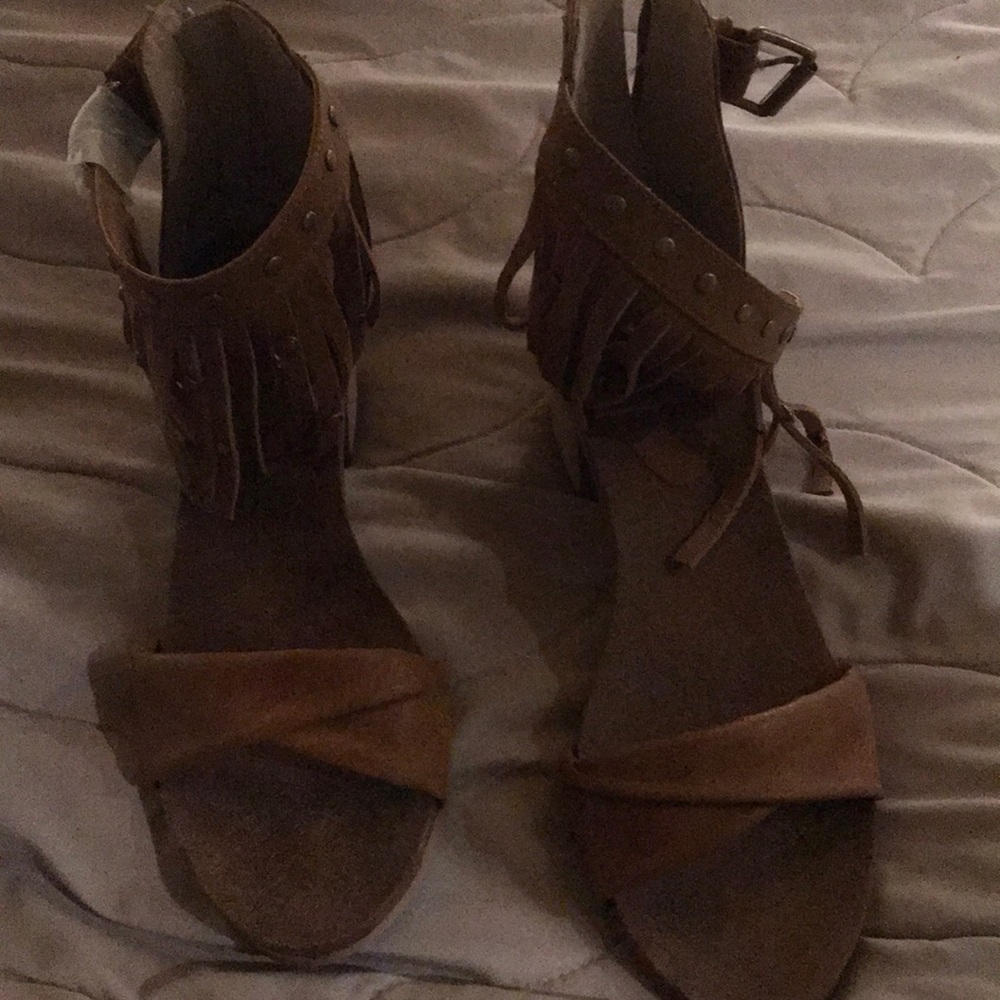 New Rebel sandal with 2 inch heels